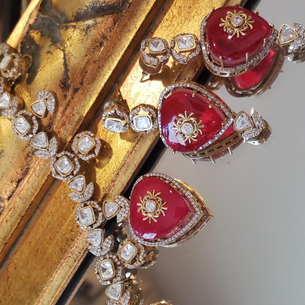 ❤⚘❤NWT, Indian Necklace & Earrings set